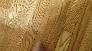 Eine riesige Ladung Sperma auf meinen Strumpfhosenfüßen