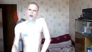 Twink ist immer hungrig nach rohem Schwanz