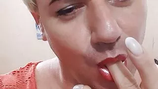 lips and nails crossdresser
