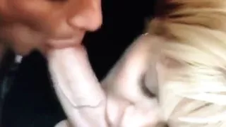 couple suck together