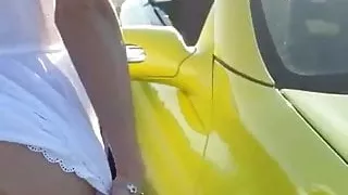 salope en bord de route