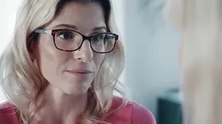 Stunning Cory Chase And Kenna James Play With Their Pussies