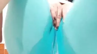 Squirting through Leggings