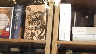 Sissy ist immer hungrig nach rohen Schwänzen