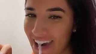 Cum mouth girl