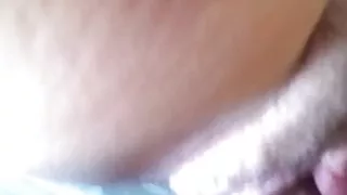 Momo1 films girlfriend’s creampie