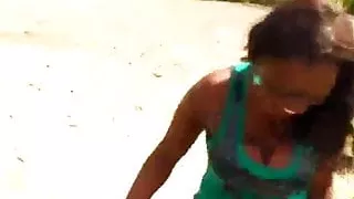 EBONY WIFE GIVES BLOWJOB PLEASURE IN CAR !! - EbonyFuckFind