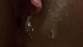 Erneutes pissen meiner Fickfreundin ganz nah