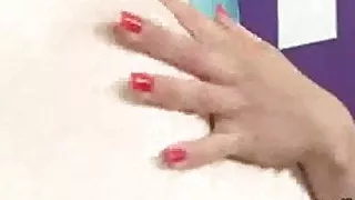 Stunning kitten is peeing and fingering trimmed vagina - Pu