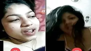 Today Exclusive- Sexy Bhabhi Showing Her Puss...