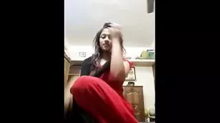 Today Exclusive-Cute Girl Record Her Nude Vid...