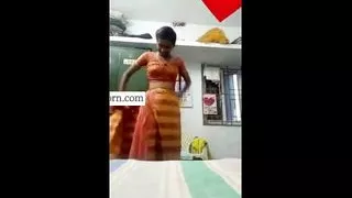Today Exclusive - Cute Telugu Girl Strips Her Cunt…