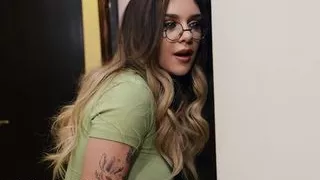 Busty Gabbie Carter And LaSirena69 Share Quinton James’ Big Dick