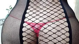 come and play with me I wait for you alone and hot