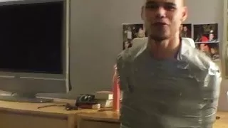 Latino Twink bekommt seinen Schwanz hart gelutscht - Reality Dudes