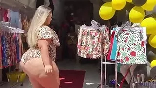 Grbn - Bbw Latina Huge Golden Booty - 01