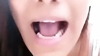 Poonam Panday shows her tits in live instagram