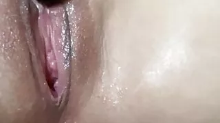 Die Frau hat sich krank gemeldet, um mit ihrer bbc zu spielen