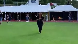 Joyce Jnthn Decollete - Cleavage