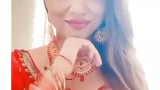 British Pakistani Mehreen looking Sexy ! UK Teacher