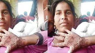Today Exclusive-Village Girl Showing Her Boob...