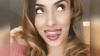 Muj Desi Slut (leave dirty comments)