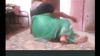 desi indian mature milf shows boobs and pussy on cam