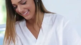 Teen Jaye Summers blows big cock before interracial banging