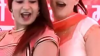 Sapna Choudhary Dancing (Duo)