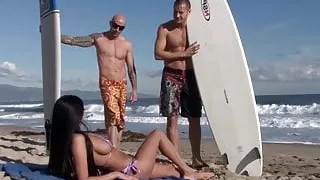 MILF with big tits invades America, threesome