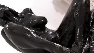 PORNSTARPLATINUM Busty MILF Mindi Mink Paints Herself Black