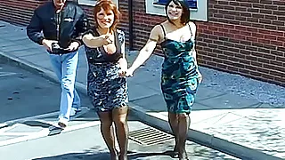 Wendy Taylor and Daisy Rock get a good seeing too