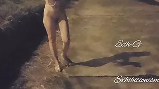 Sich in der Öffentlichkeit ausziehen - Exh-G