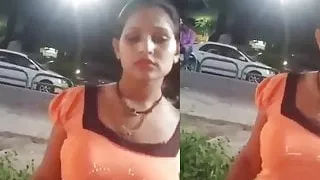 Desi Randi In Red Light Area Asks 3000 Rs For A Full Night Of Sex