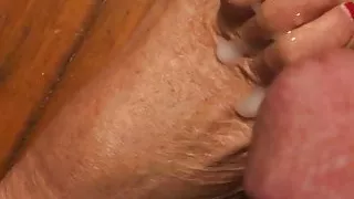 Jerking my cum on her toes