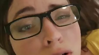 Sexy amateur MILF gets accidental creampie