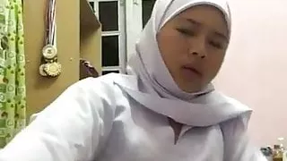 Awek Sekolah Menengah Tudung Melancap