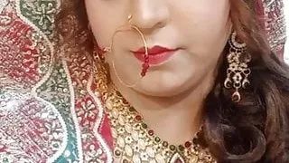 Desi Bride Clevrage