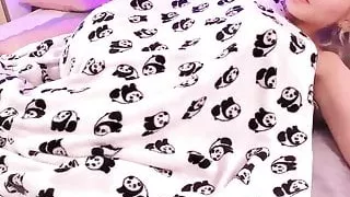 Blonde masturbate on Webcam