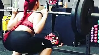 Windy Girk workout squat