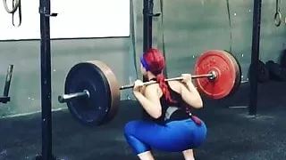 Windy Girk workout squat