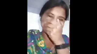 Today Exclusive- Cute Girl Showing Her Pussy...