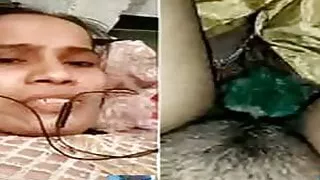 Today Exclusive-village Girl Showing Her Puss...