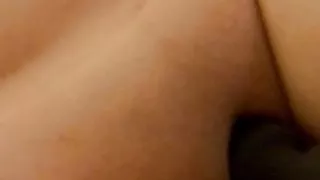 Pinay Milf genießt ihre Spielzeit