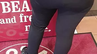Step mom challenge step son to fuck and cum on her Leggings