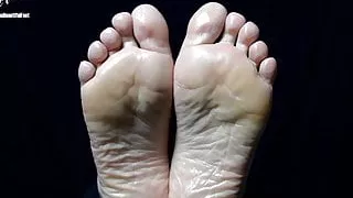 Amandas Beautiful Oily Soles