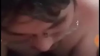 Chupando a buceta da namorada