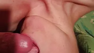 Ma femme me fait une pipe royale de bon matin