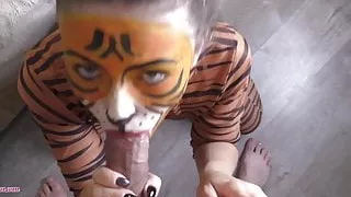 Playful Girl in a Tiger Costume Fucks with her Boyfriend