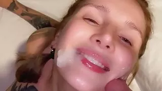 Babe gives footjob to lover’s cock and rides him cowgirl in a torn pantyhose